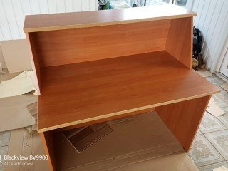 Офисная стойка для администратора